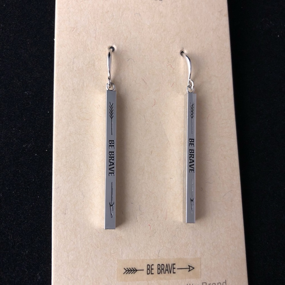 Be brave bar dangle earring